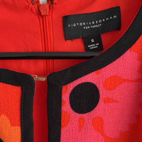 70s inspired mini dress by Victoria Beckham - Picture 2 of 3